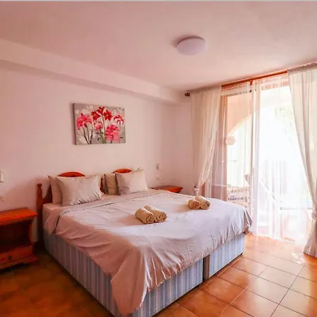 In Parque Santiago Lll Apartamento *
